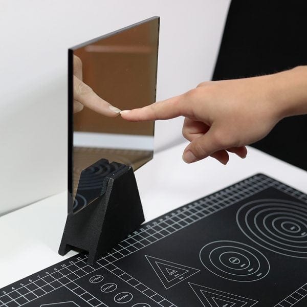 How To Detect A Two Way Mirror Fingernail Test how-to-detect-a-two-way-mirror-fingernail-test