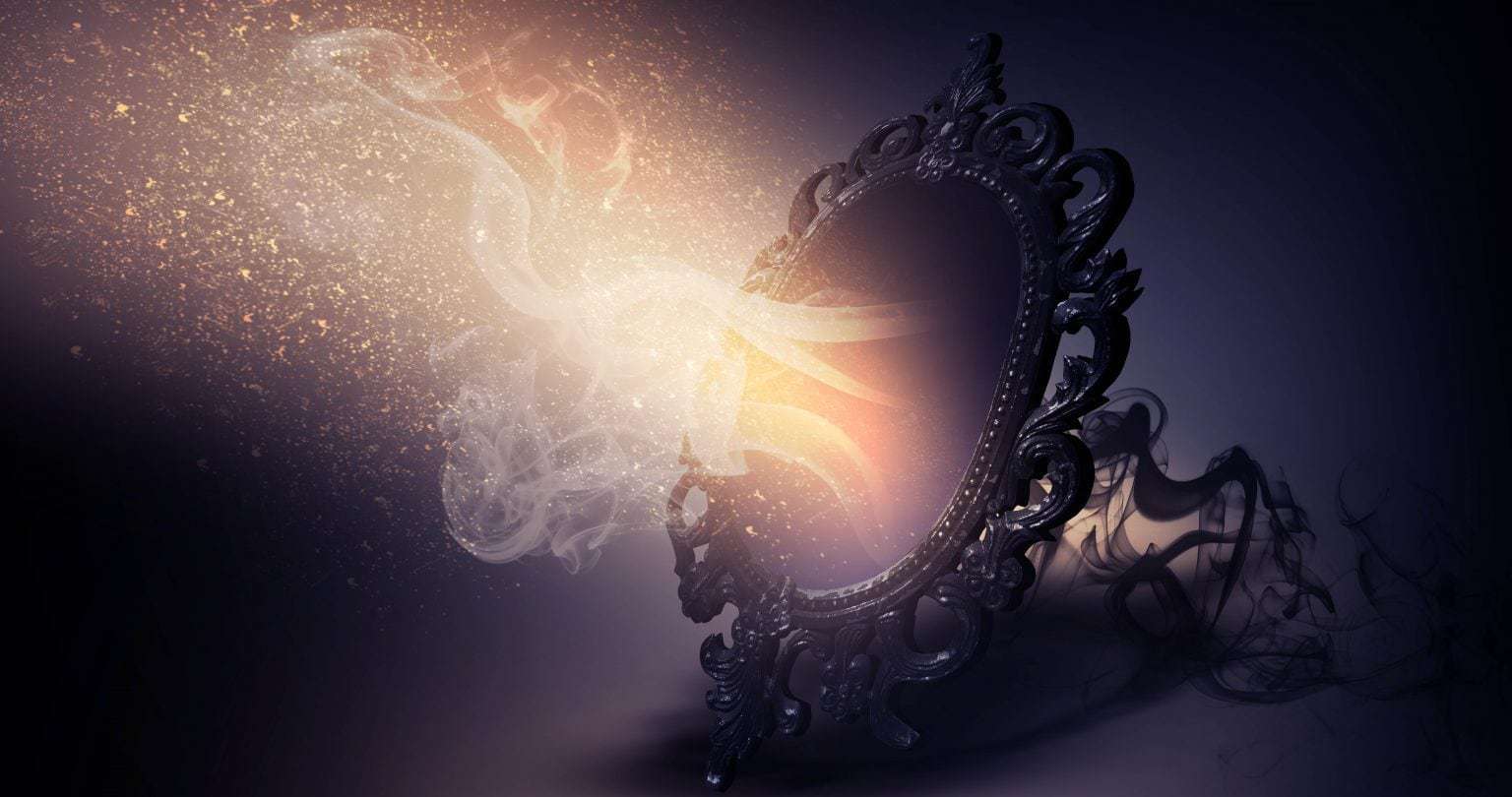 Haunted Mirror Myths & Creepy Superstitions