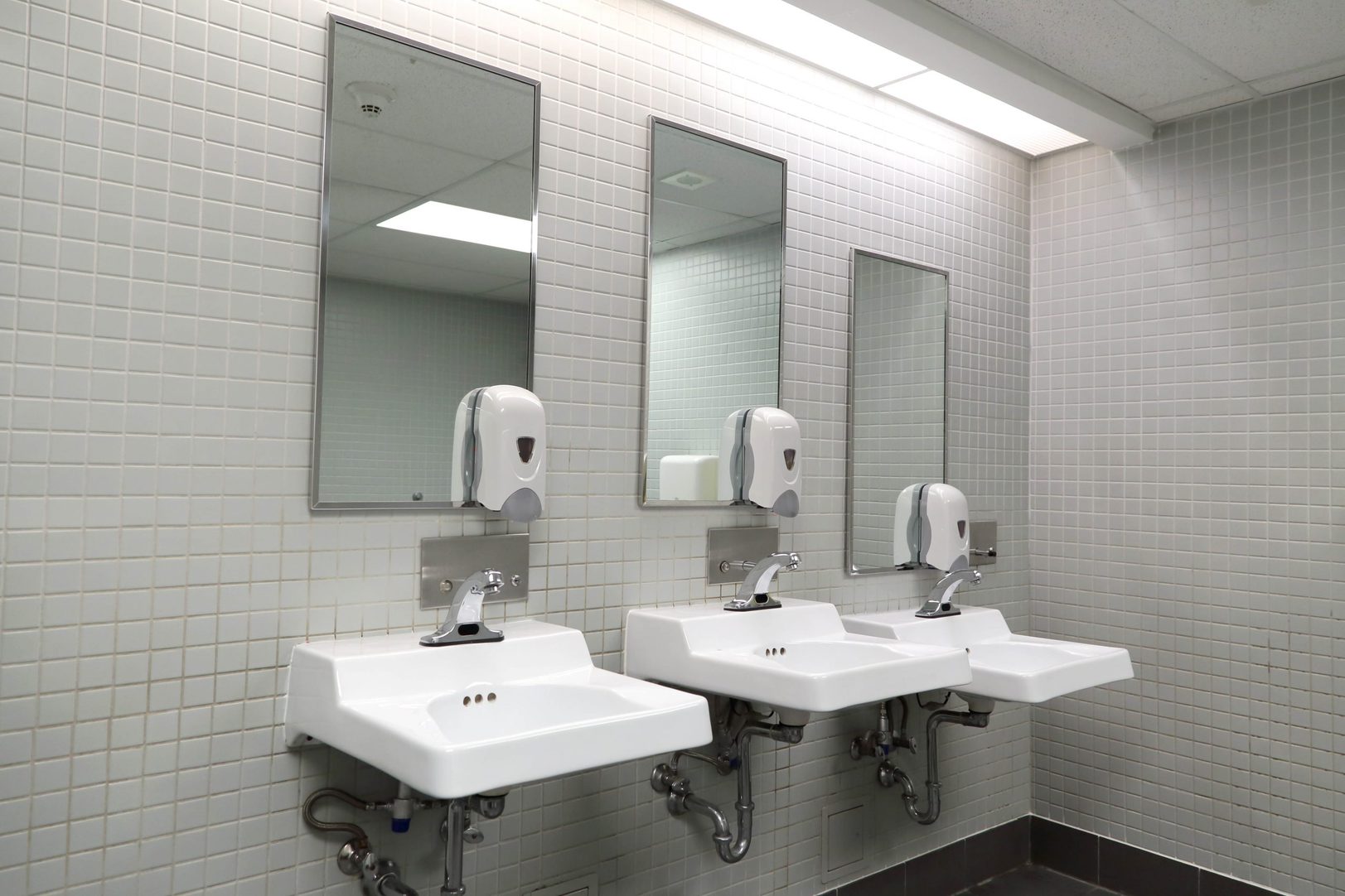 mylar-mirror-school-bathroom