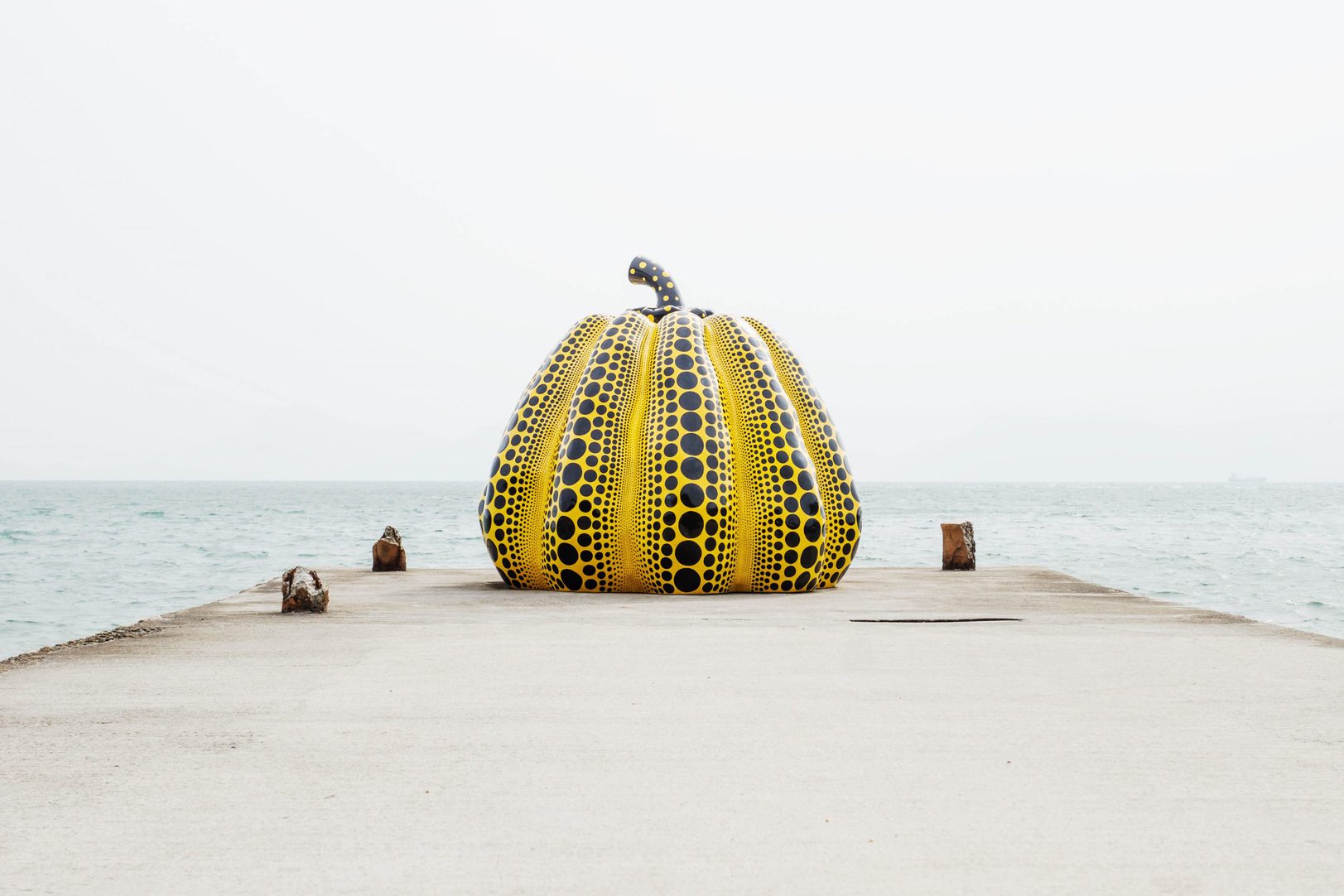 pumpkin-yayoi-kusama