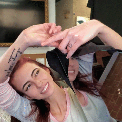Applying a shroud to the Teleprompter
