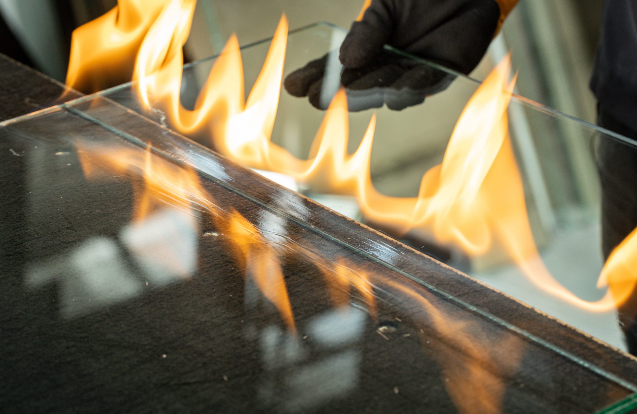 Glazier,Cuts,Safety,Glass,,Vsg,(very,Safe,Glass),The,Fire Glazier,Cuts,Safety,Glass,,Vsg,(very,Safe,Glass),The,Fire