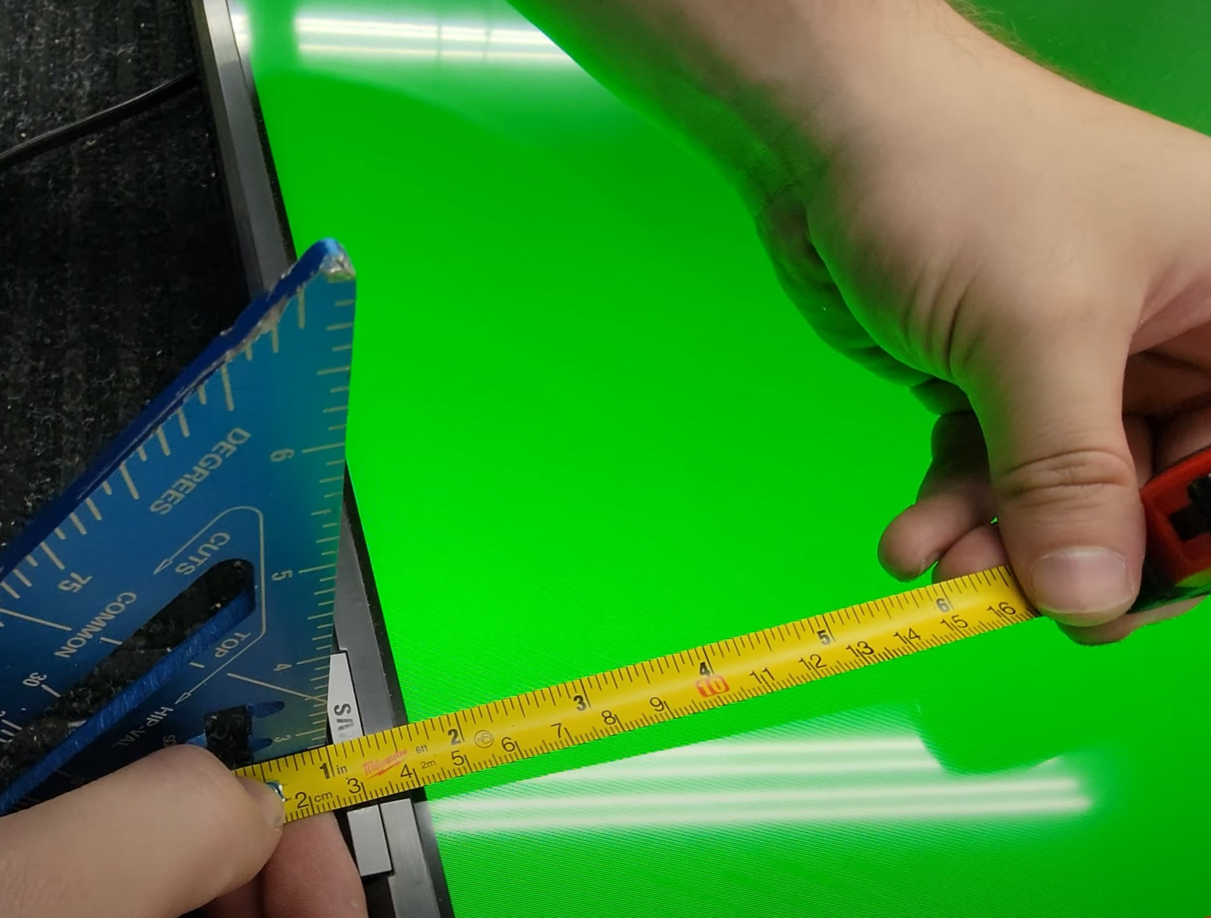 Measuring samsung tv bevel